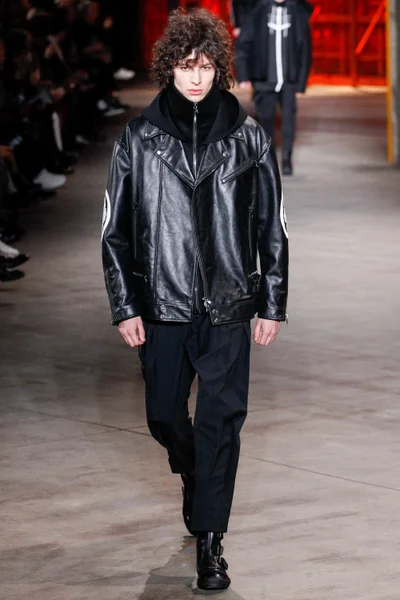 Look 2